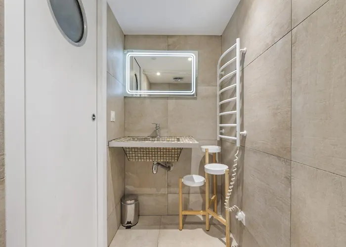 Apartment Psychedelic *